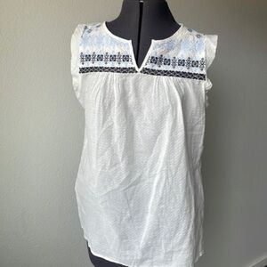 NWT Eddie Bauer top Size Medium white bohemian embroidered blue top